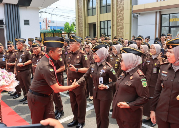 Tiba di Bengkulu, Kajati : Siapapun Kajatinya Harus Menuntaskan Perkara yang Sedang Berjalan