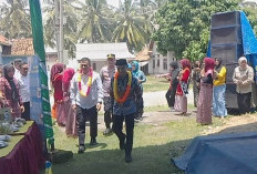 Wabup Kaur dan Kepala BKKBN Provinsi Bengkulu Hadiri Pengobatan Gratis dan Konsultasi KB di Kecamatan Nasal