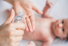 Minyak Telon Bayi! Rahasia Kehangatan Si Kecil dengan Segudang Manfaatnya