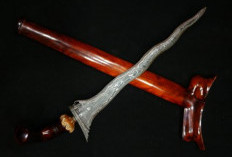 Benda Pusaka Keris Bugis Warisan Para Leluhur, Pakai Ritual Mattompang Arajang