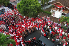 Walau Diguyur Hujan, Semangat Peserta   Kirab Bendera di Bengkulu Tetap Meriah