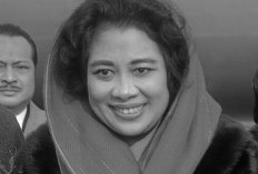 Meninggalnya Penjahit Merah Putih dan Pejuang Anti Poligami Fatmawati Soekarno