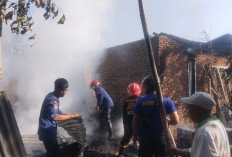 BREAKING NEWS! Rumah Warga Talang Indah Bunga Mas Terbakar, Kerugian Segini Besar