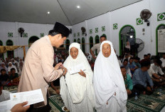 Safari Ramadan, Bupati Kaur Santuni Anak Yatim Hingga Ingatkan Parades 