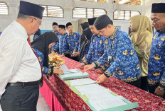 Dukung Visi Bantu Rakyat, DLHK Bengkulu Resmi Tandatangani Perjanjian Kinerja