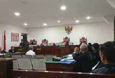 Sidang Perdana, 7 Tersangka Kasus Korupsi Mega Mall Dihadirkan Jaksa, Termasuk Eks Senator Ahmad Kanedi 