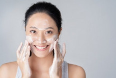 Bersihkan Wajah Sampai Kinclong, Inilah  Exfoliating Cleanser Brand Lokal Terbaik!