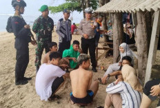 TNI-Polri Gelar Patroli di Kawasan Pantai, Ingatkan Wisatawan 
