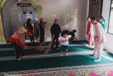 KOMPAK! Begini Kegiatan Warga Tanjung Ganti 1 Menjelang Bulan Ramadan di Masjid 