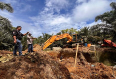 Tak Mau Proyek Asal Jadi! PUPR BS Sidak Ketat Proyek Pembangunan Jalan Air Kemang