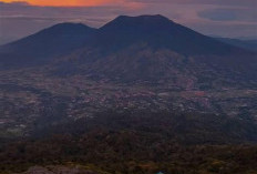 7 Gunung Terkenal di Sumatera, dengan Pesona Alam yang Menakjubkan