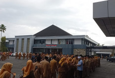 Awali Hari Kerja Usai Lebaran, Pemprov Bengkulu Gelar Apel dan Halalbihalal 