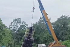 Dua Kendaraan Laka di Tebing Batu Berhasil Dievakuasi Gunakan ALat Ini 