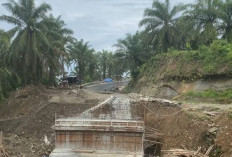 Jembatan Sekunyit Kecil Dikebut, Bupati Rifai Targetkan Rampung Bulan April 2026 Mendatang
