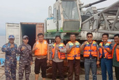 HEBOH! Tongkang Hanyut  Ditemukan di Teluk Linau