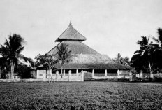 Keruntuhan Majapahit dan Berdirinya Kerajaan Islam Pertama di Tanah Jawa