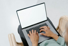 Sepele Namun Berdampak Pada Kesehatan, Ini Dia Bahaya Menggunakan Laptop dengan Cara Dipangku!