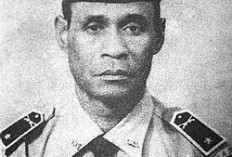 Pahlawan Nasional Johannes Abraham Dimara, Guru Injil dan Pejuang Pembebasan Irian Barat
