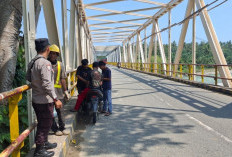 Perbaikan Karet Bantalan Jembatan Padang Guci Bikin Heboh, Ini Penyebabnya