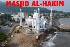 Masjid Megah dan Indah di Padang, Menyerupai Taj Mahal India