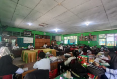 Siswa MTsN 1 Kaur Raih Juara III Lomba LCT Peringatan HUT PGRI ke-80