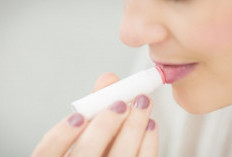 Sama-sama Melembabkan Bibir, Ini Ternyata Beda Lip Balm dan Lip Butter