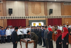 Sukseskan Program Bantu Rakyat, Wagub Lantik 14 Pejabat Eselon II
