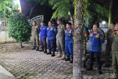 BREAKING NEWS! Jelang Demo Rumdin Pimpinan DPRD dan Wabup Bengkulu Selatan Dilempari Batu