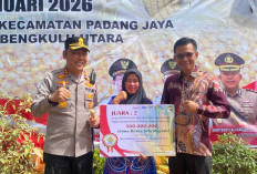 Desa Pelajaran II Terima Hadiah Lomba Sade Sahe 2025, Kapolres: Kolaborasi Peningkatan Pangan