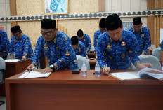 Pejabat Eselon II Pemrov Tanda Tangan Perjanjian, Siap Sukseskan Visi Bantu Rakyat