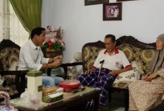 Kunjungi Mantan Bos Momen Idul Fitri, Bupati Gusril : Dapat Banyak Pelajaran yang Tidak Ada di Bangku Sekolah