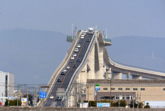 DI INDONESIA LOH! Bangun Jembatan Setinggi 500 Meter di Atas Laut 