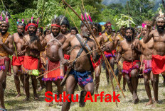 Suku Arfak Dikenal Sebagai Pemburu Ulung  dan Ahli Ukir, Simak di Sini Trdisinya