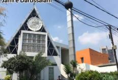 Berwisata Religi ke Tanah Abang, Kunjungi Masjid Atap Segitiga Ini