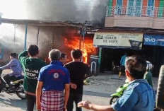 BREAKING NEWS! Si Jago Merah Ngamuk, 1 Unit Rumah Warga Bengkulu Selatan Hangus Terbakar