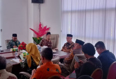 Festival Gurita Kaur Dihadiri Pejabat Kemenparekraf RI, Bupati Lismidianto Kumpulkan Seluruh Kepala OPD 