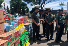 Danrem 041/Gamas Salurkan Bantuan ke Sumbar, 3 Truk Dilepas 