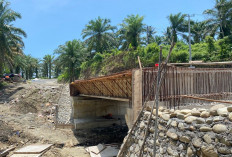 Pembangunan Masih Berjalan, Jembatan Sekunyit Kecil Belum Bisa Dilewati Arus Mudik Lebaran 