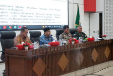 Lomba Panjat Pinang Terpanjang di Indonesia Direncanakan Digelar di Pantai Panjang
