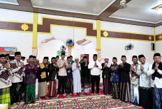 Salat Idul Fitri, Bupati Kaur Salur Bantuan Pembangunan Masjid Hingga Dana Bedah Rumah