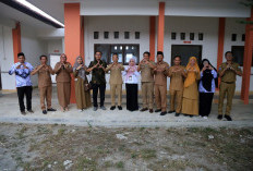 Bangunan SRT 1 Kaur Rampung, Bangunan Lama Diserahkan Wabup Kaur ke SMAN 11 Kaur