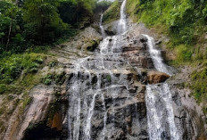 Musim Kemarau, Debit Air Terjun Tujuh Tingkat Menyusut, Kunjungan Wisata Menurun