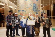 Bunda PAUD Bengkulu Khairunnisa Raih Penghargaan Nasional