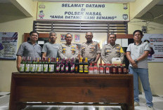 Kapolsek Nasal Ikut Turun ke Lapangan, Amankan Puluhan Botol Miras 