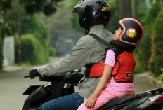 Utamakan Kesemalatan: Simak Tips Aman Membonceng Anak dengan Sepeda Motor