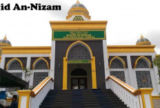 Pantas Musafir Betah di Masjid An-Nizam, Parkiran Luas, Makan dan Minum Gratis