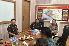 Hari Pertama Ngantor, Intip Kegiatan Kajari Kaur Perkuat Sinergitas