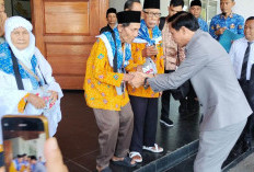 Lepas CJH, Bupati Kaur: Jaga Kesehatan Supaya Bisa Beribadah Khusuk