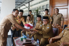 Pemda Kaur Bagi Bendera Marah Putih  Untuk Dikibarkan, Segini Banyaknya