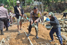 Polres Kaur dan Warga Revitalisasi Jembatan Gantung di Kedataran, Target Rampung Bulan Depan